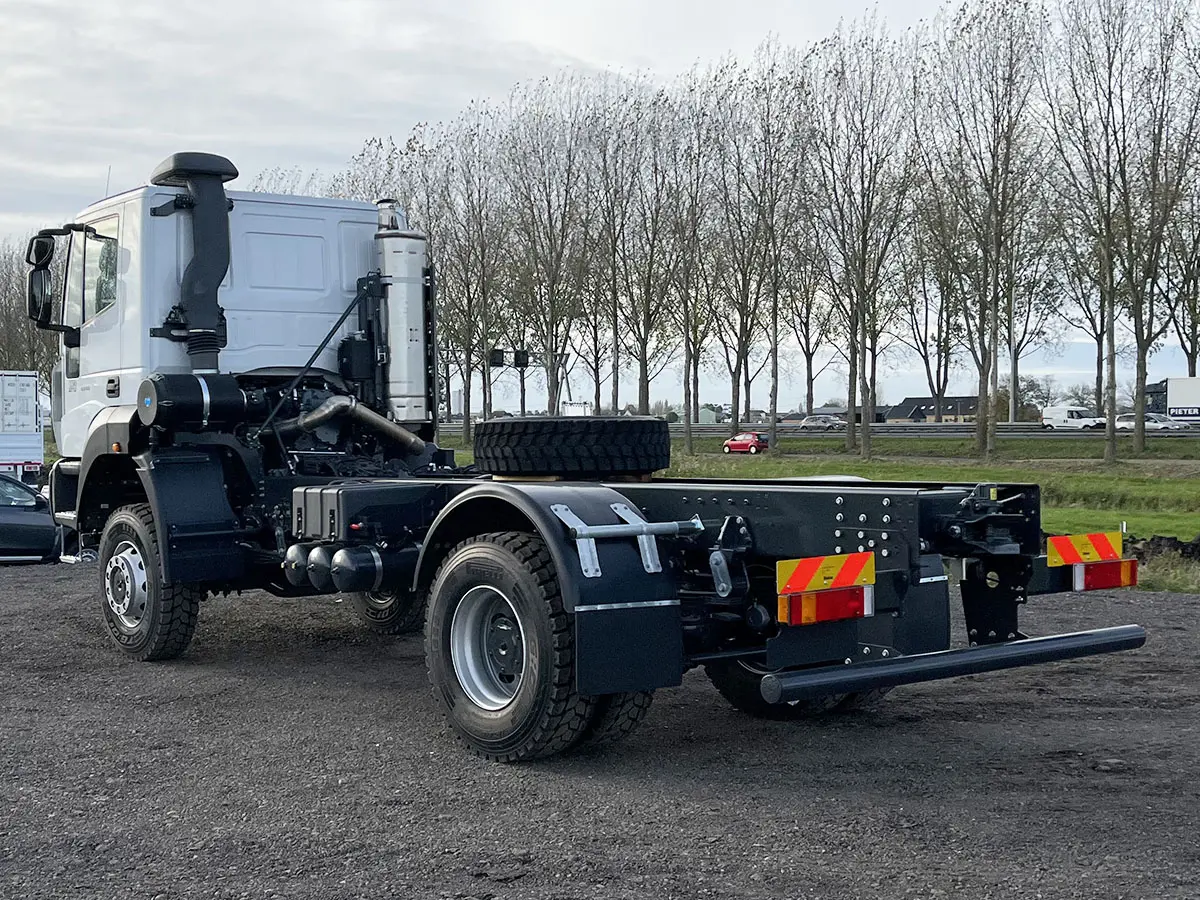 Astra HD9 44.44 Chassis Cabin 4x4 3