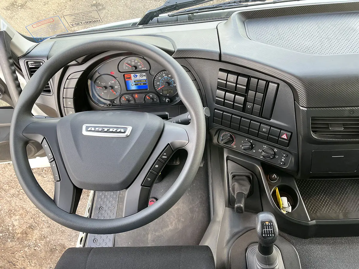 Astra HD9 44.44 Chassis Cabin 4x4 9