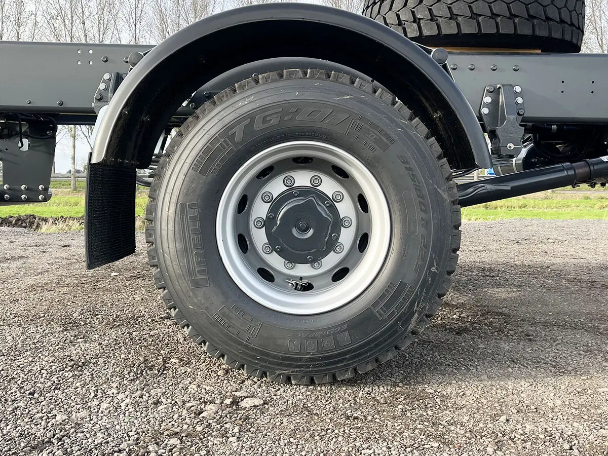 Astra HD9 44.44 Chassis Cabin 4x4 12