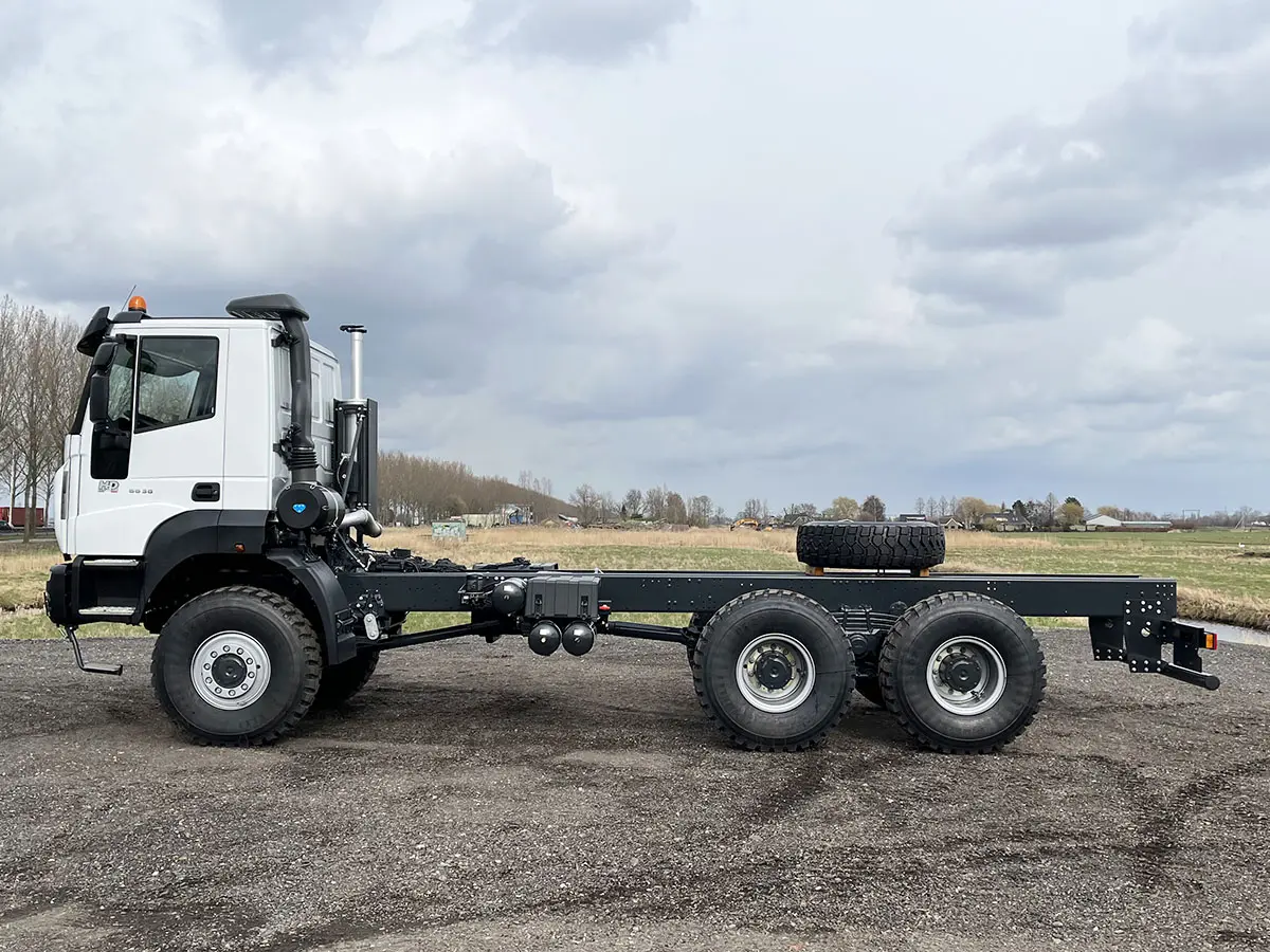 Astra HD9 66.38 Chassis Cabin 6x6 2