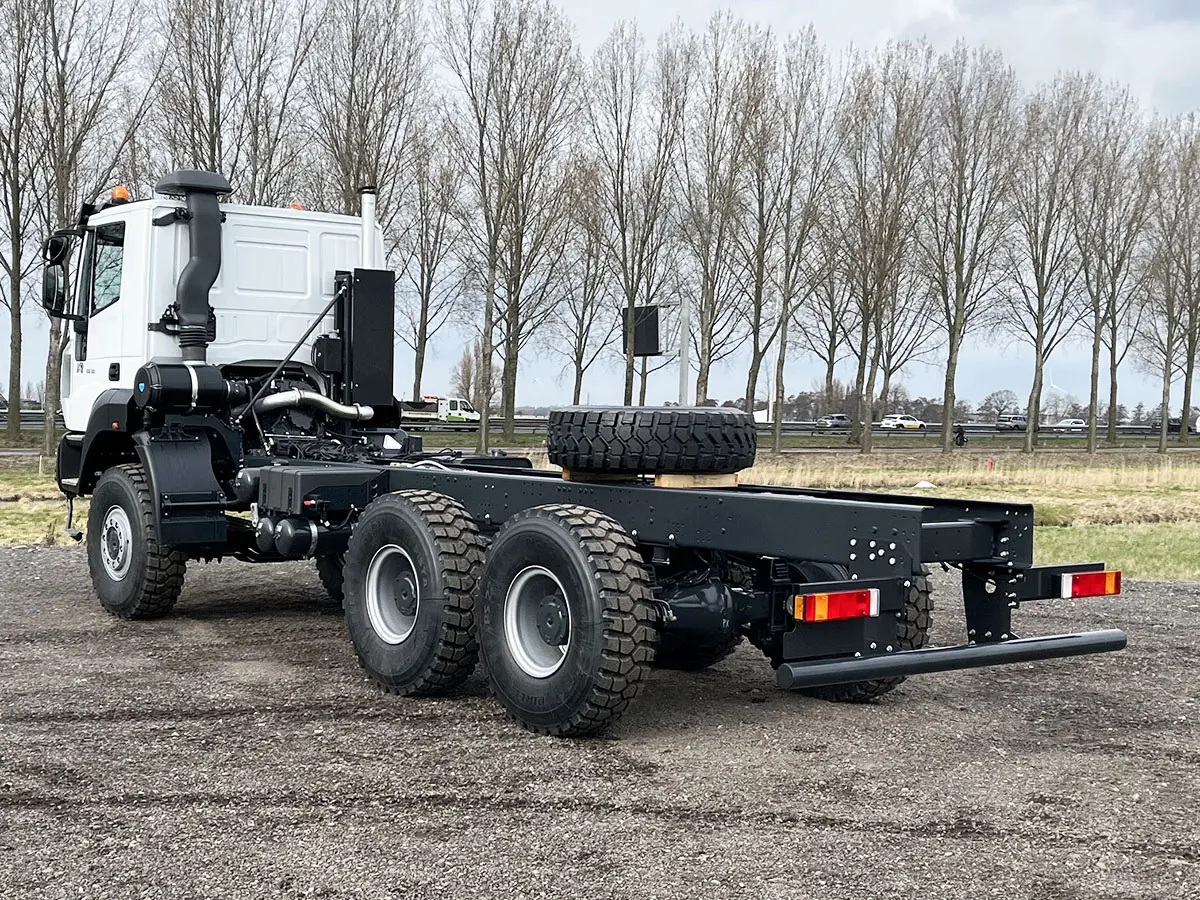 Astra HD9 66.38 Chassis Cabin 6x6 3