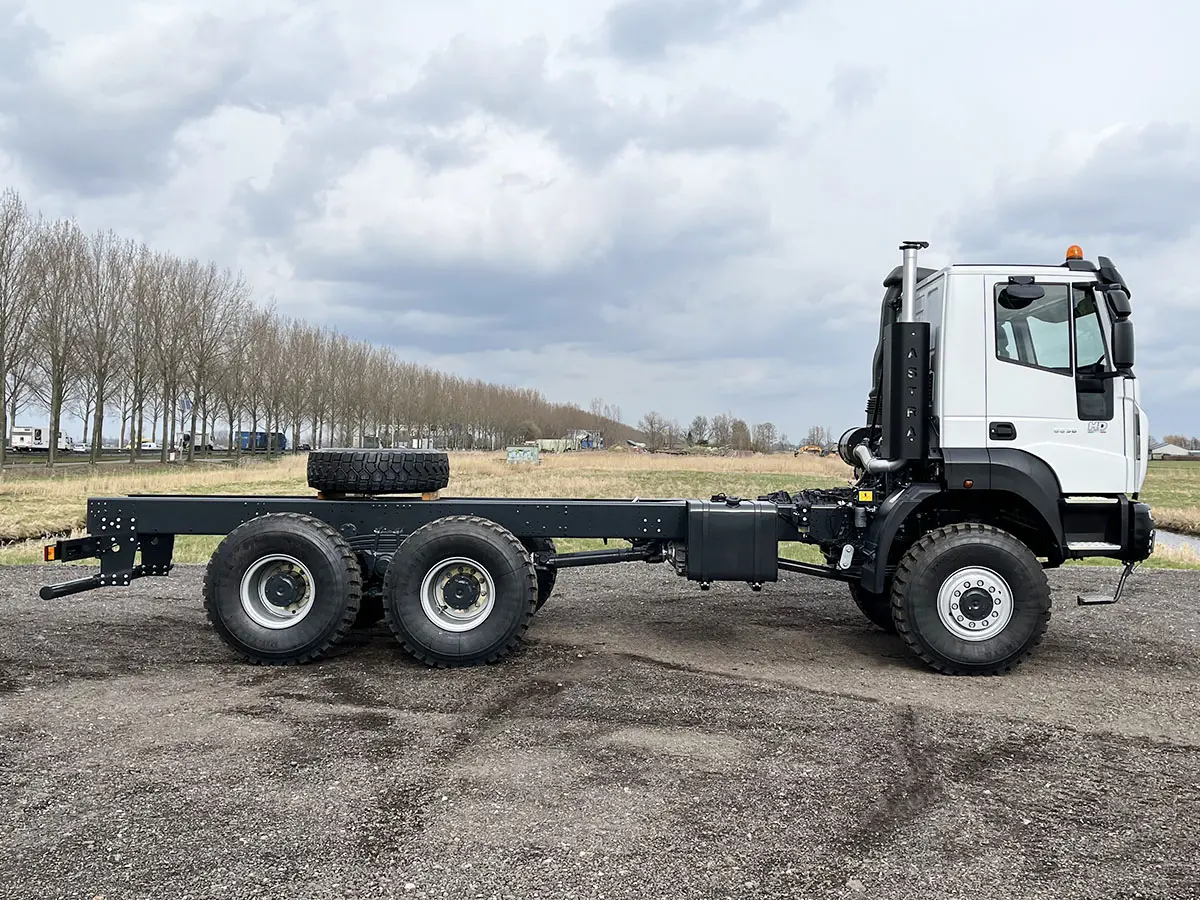 Astra HD9 66.38 Chassis Cabin 6x6 5