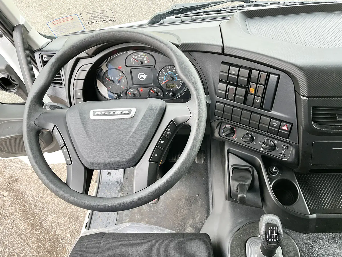 Astra HD9 66.38 Chassis Cabin 6x6 9