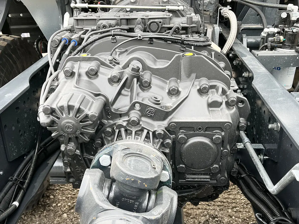 Astra HD9 66.38 Chassis Cabin 6x6 12