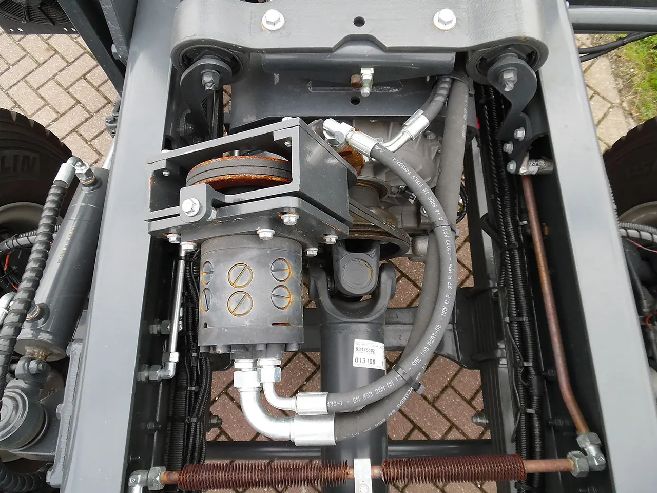 Astra HD9 84.48 Allison-Kessler Chassis Cabin 8x4 9