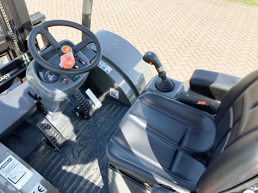 Ausa C350HX4 4x4 Forklift 11