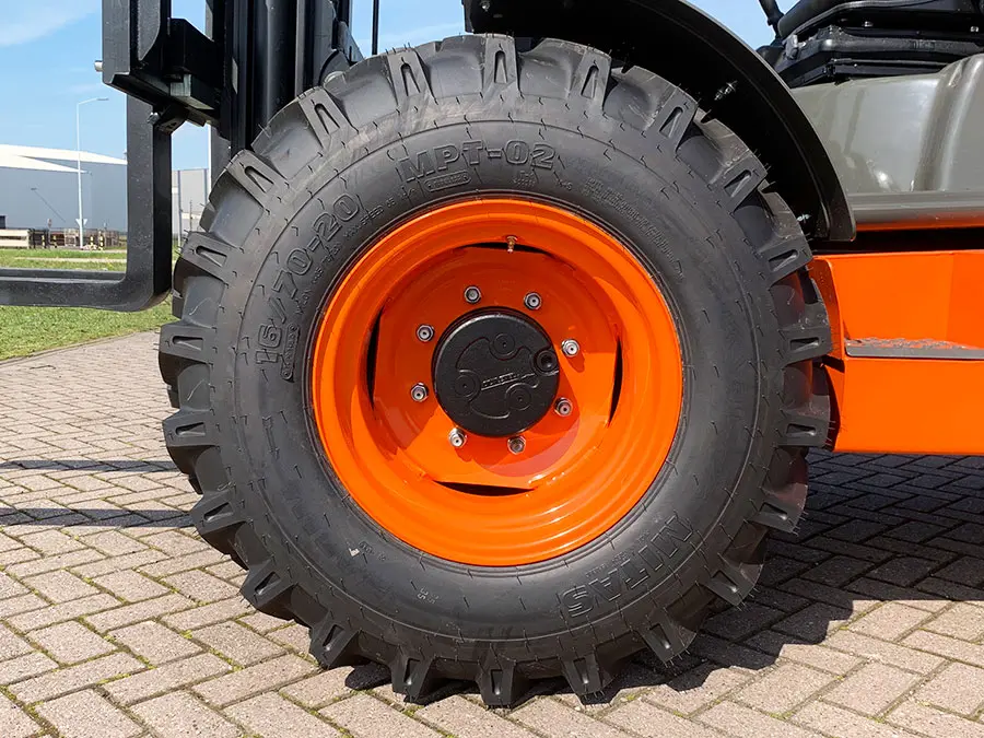 Ausa C350HX4 4x4 Forklift 15