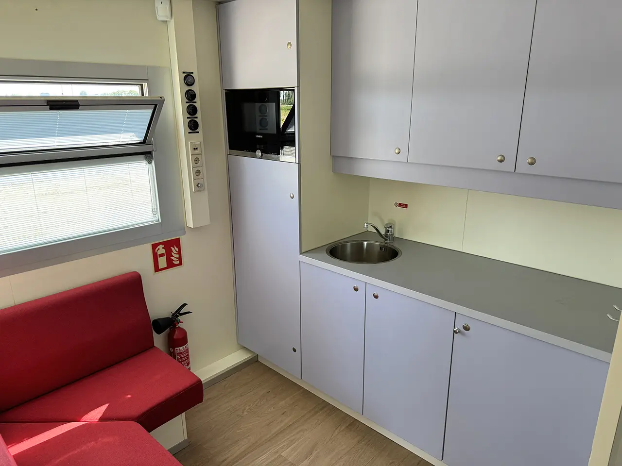 Bulthuis TSAA 54 Medical Hospital Trailer 2-Axle 32