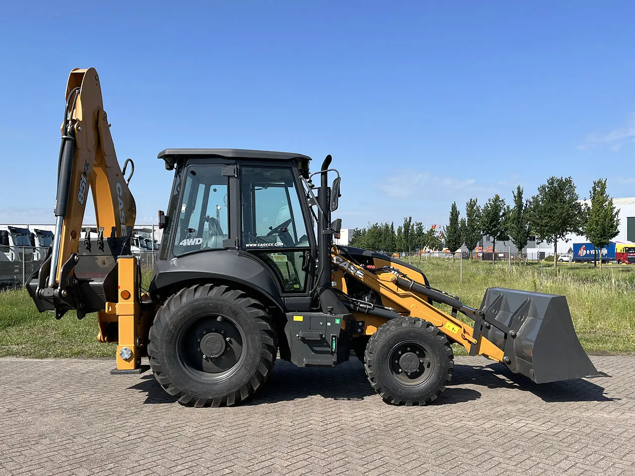 Case 851FX 4x4 Backhoe Loader 4