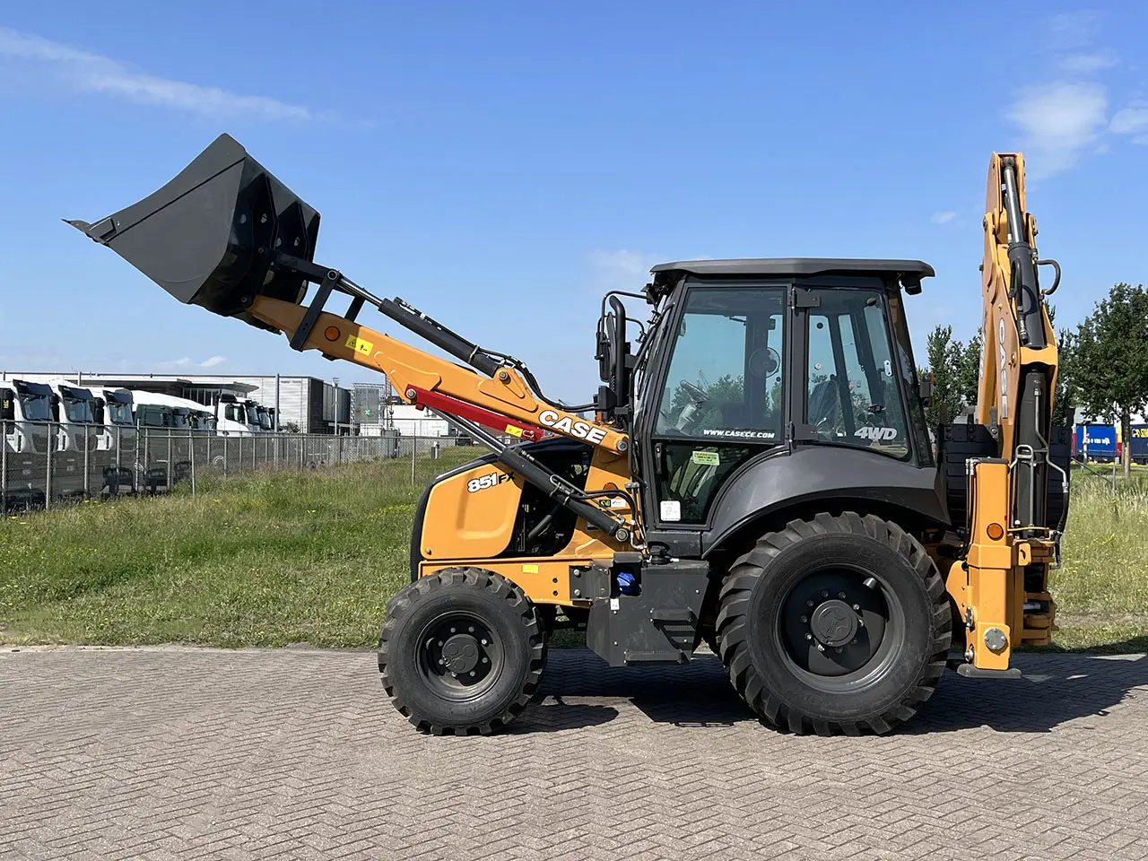 Case 851FX 4x4 Backhoe Loader 9