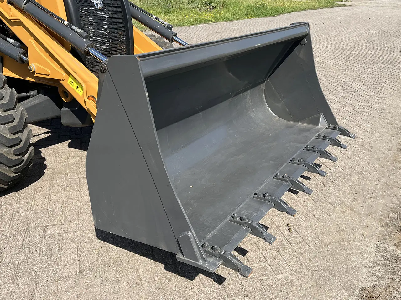 Case 851FX 4x4 Backhoe Loader 10