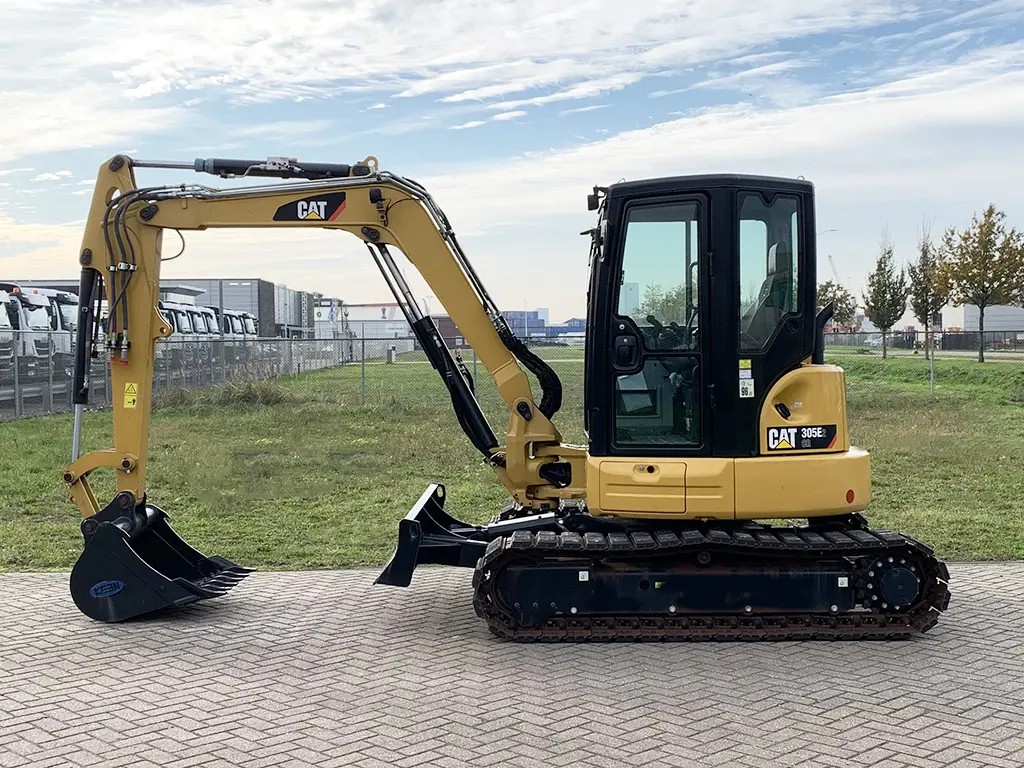 Caterpillar 305E2GR Machine de terrassement Track 2