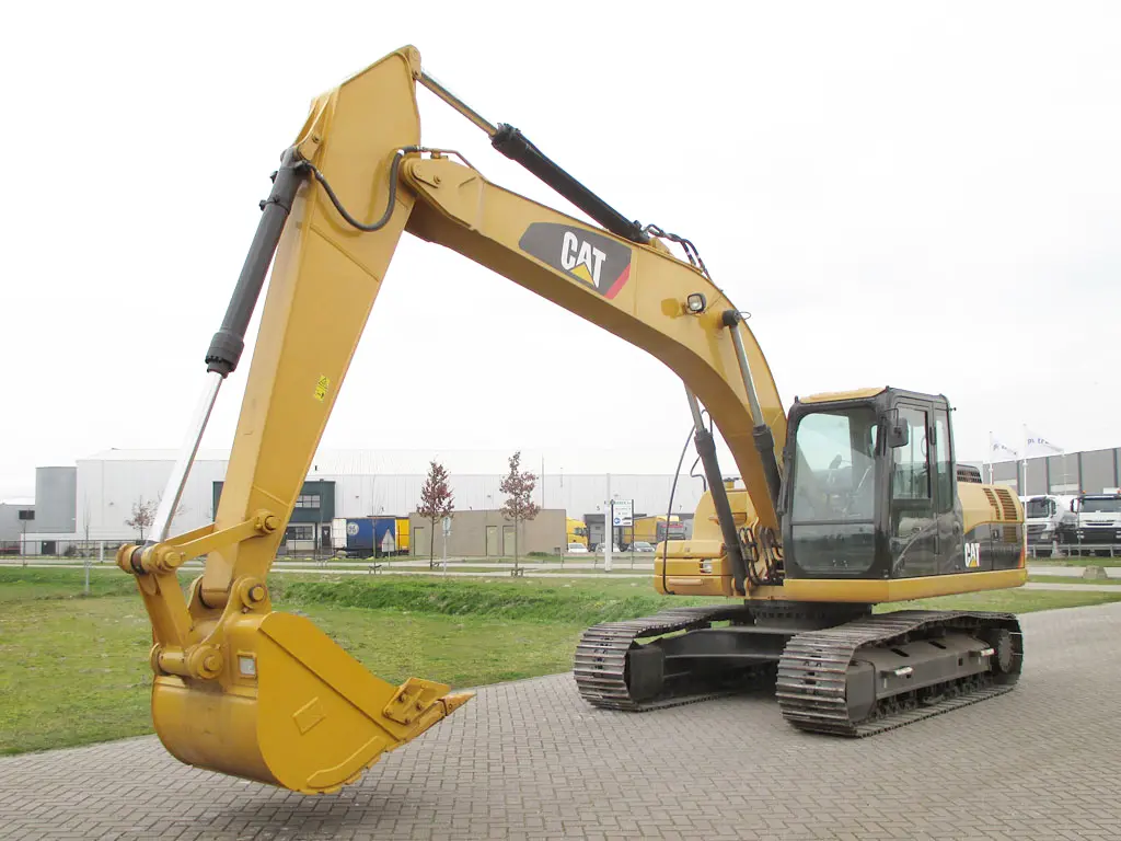 Caterpillar 323D3 Machine de terrassement Track