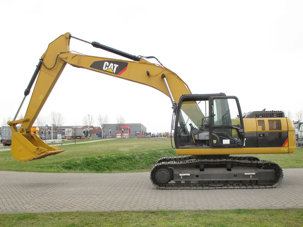 Caterpillar 323D3 Track Machine de terrassement