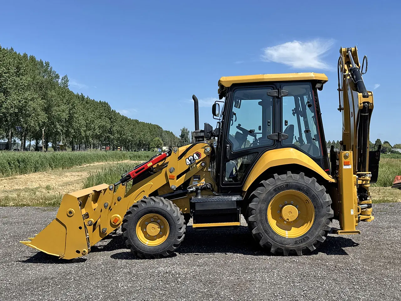 Caterpillar 424 Backhoe Loader 4x4 7
