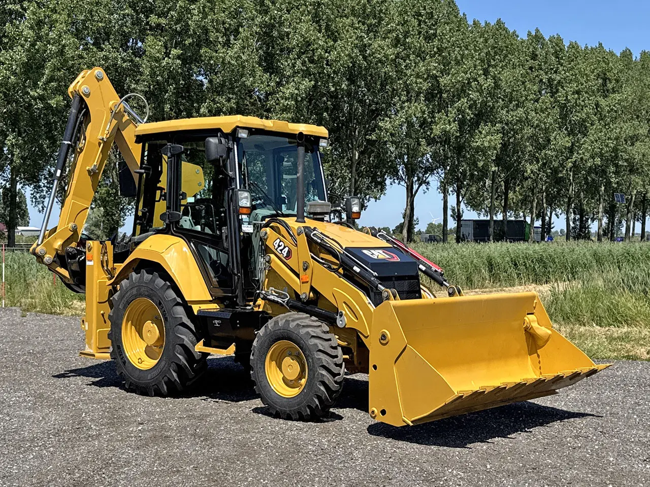 Caterpillar 424 Backhoe Loader 4x4 8