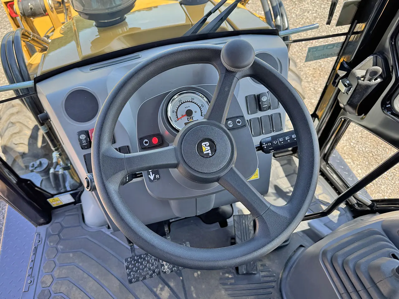 Caterpillar 424 Backhoe Loader 4x4 9