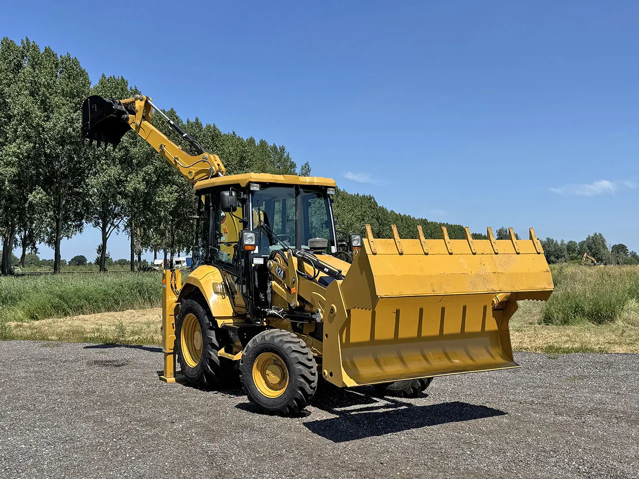 Caterpillar 424 Backhoe Loader 4x4 14