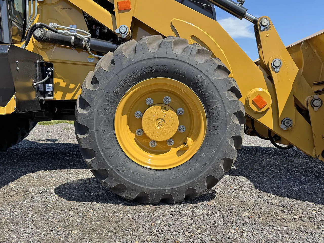 Caterpillar 424 4x4 Backhoe Loader 19