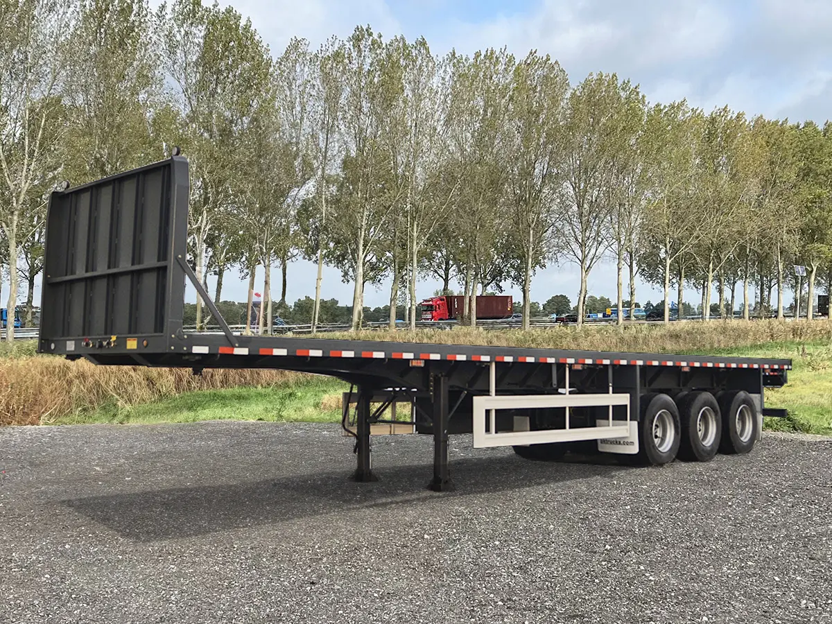 CIMC 40 Container 3-Axle Flatbed Trailer with Twistlock 1