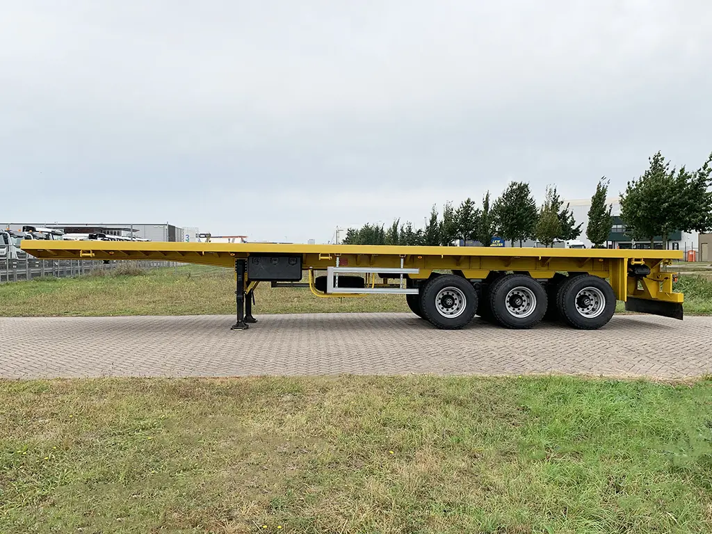 Comet FT-SRP 13.02 3-Axle Flatbed Trailer with Twistlock