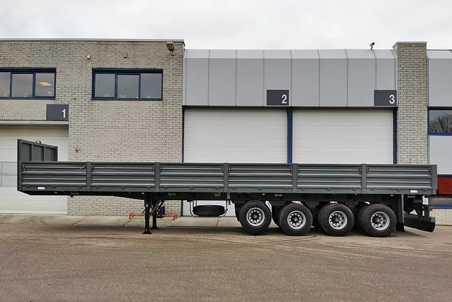 Comet FT-SRPS 4.01 Semi-remorque plateau à ridelles 4-Essieux