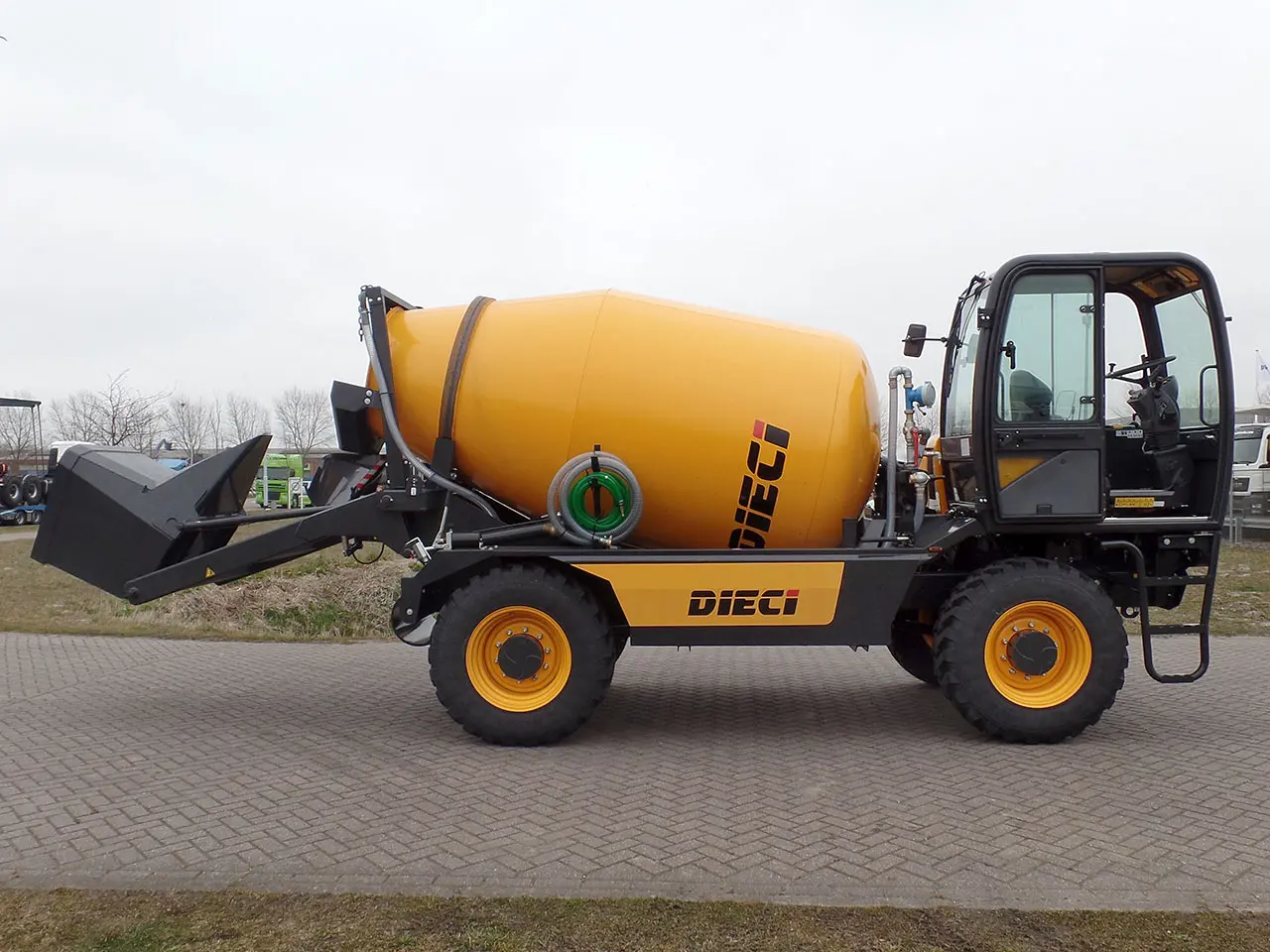 Dieci F7000 4x4 Self Loading Concrete Mixer 5
