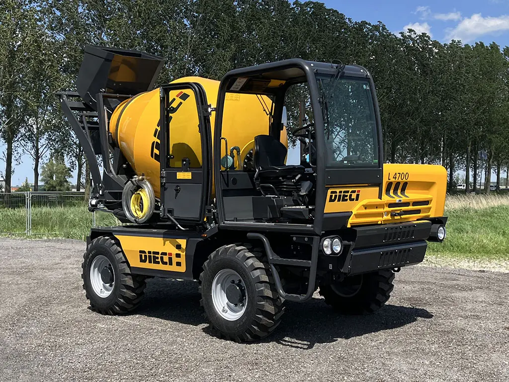 Dieci L-4700 Self Loading Concrete Mixer 4x4 4