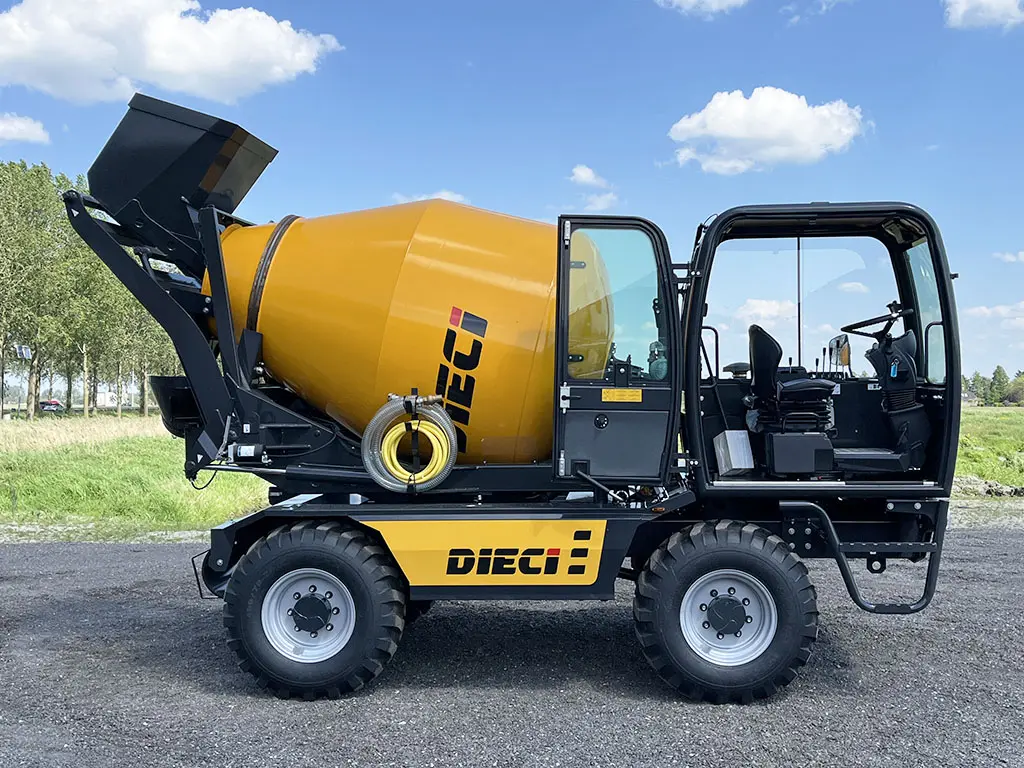 Dieci L-4700 4x4 Self Loading Concrete Mixer 5