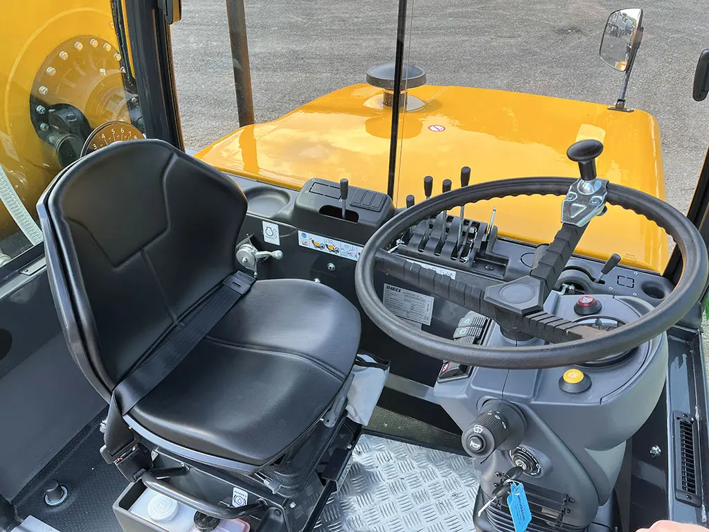 Dieci L-4700 Self Loading Concrete Mixer 4x4 8
