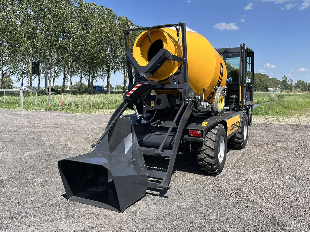 Dieci L-4700 Self Loading Concrete Mixer 4x4 12