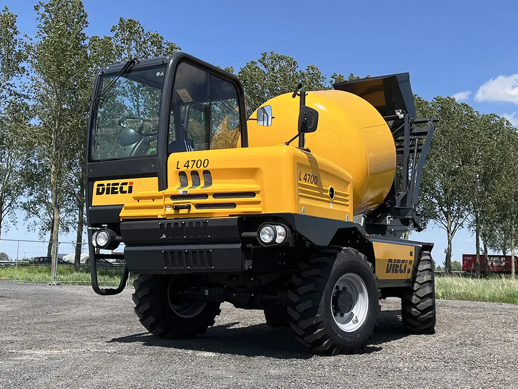 Dieci L-4700 Self Loading Concrete Mixer 4x4 13