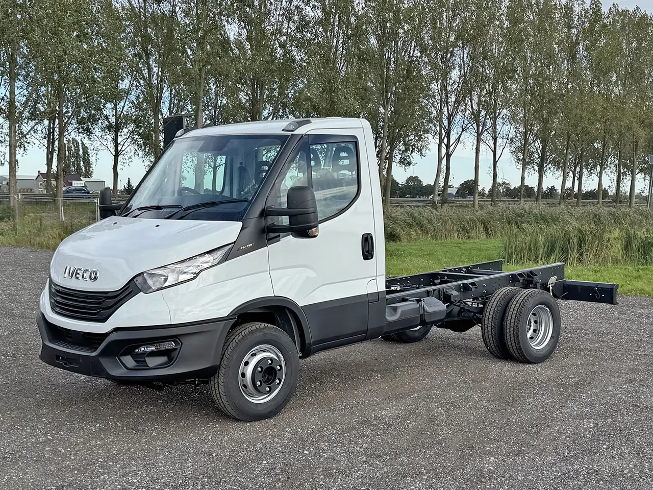 Iveco 70C15-3450 4x2 Chassis Cabin