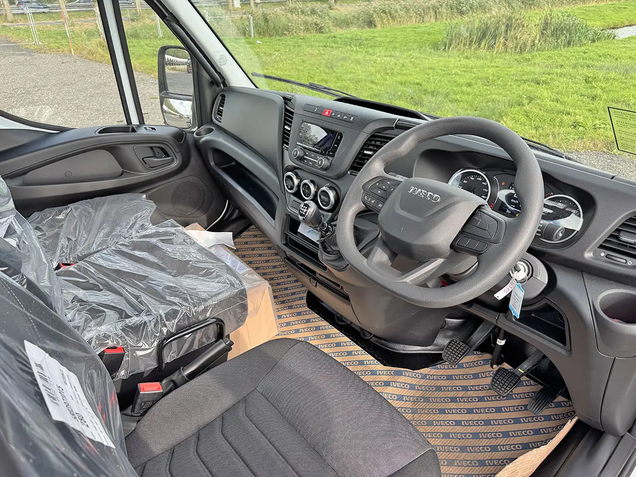 Iveco 70C15-3450 4x2 Châssis Cabine