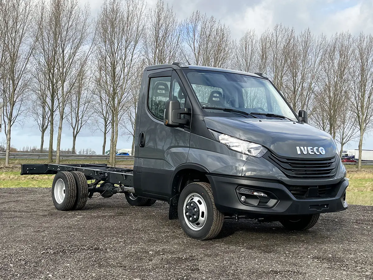 Iveco Daily 35C16-3750 4x2 Chassis Cabin 4