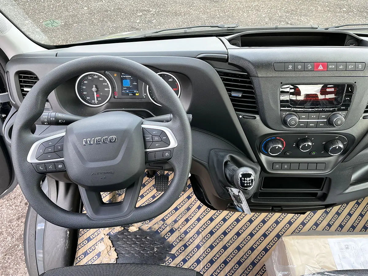 Iveco Daily 35C16-3750 4x2 Chassis Cabin 9