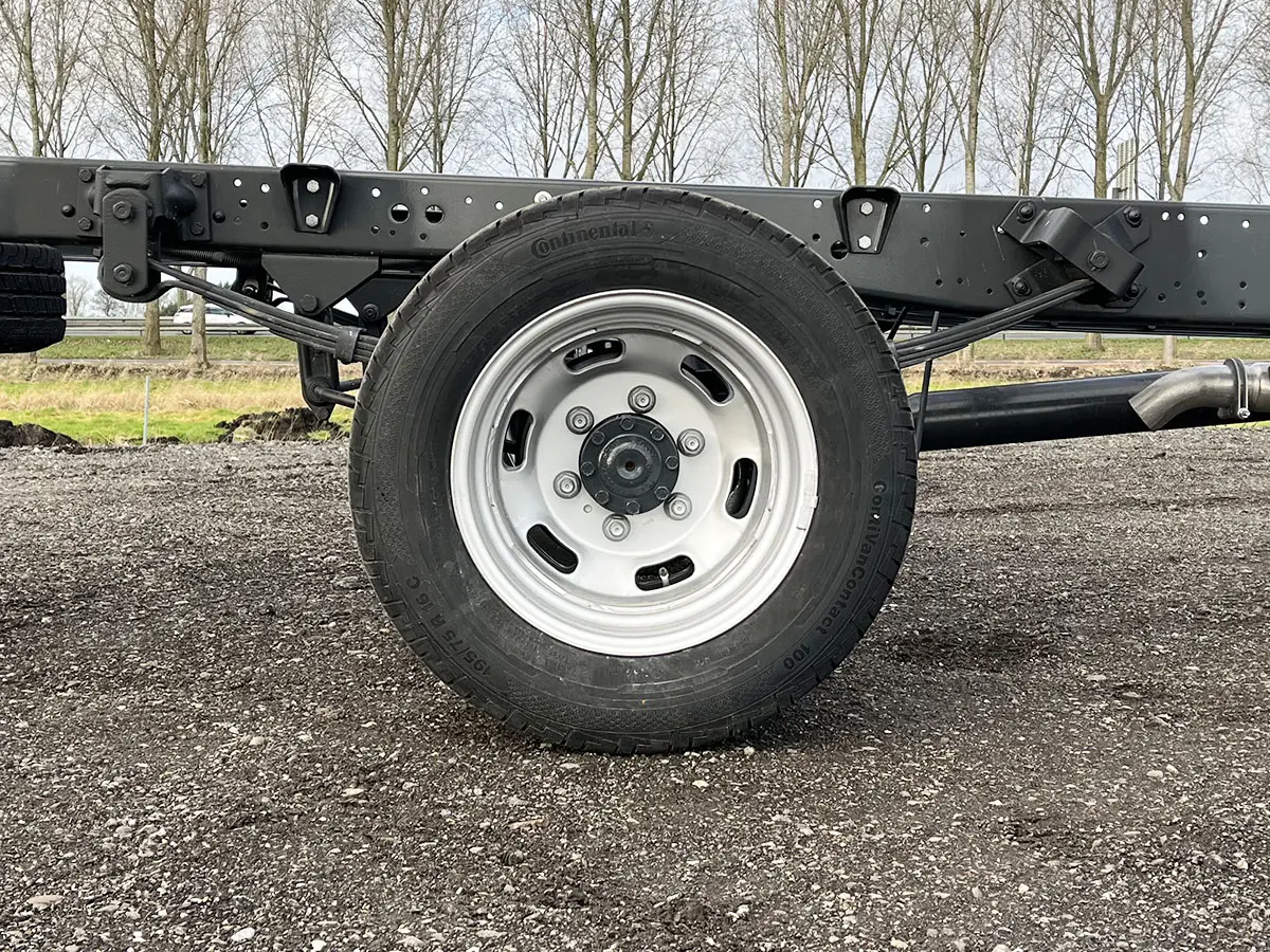 Iveco Daily 35C16-3750 4x2 Chassis Cabin 10