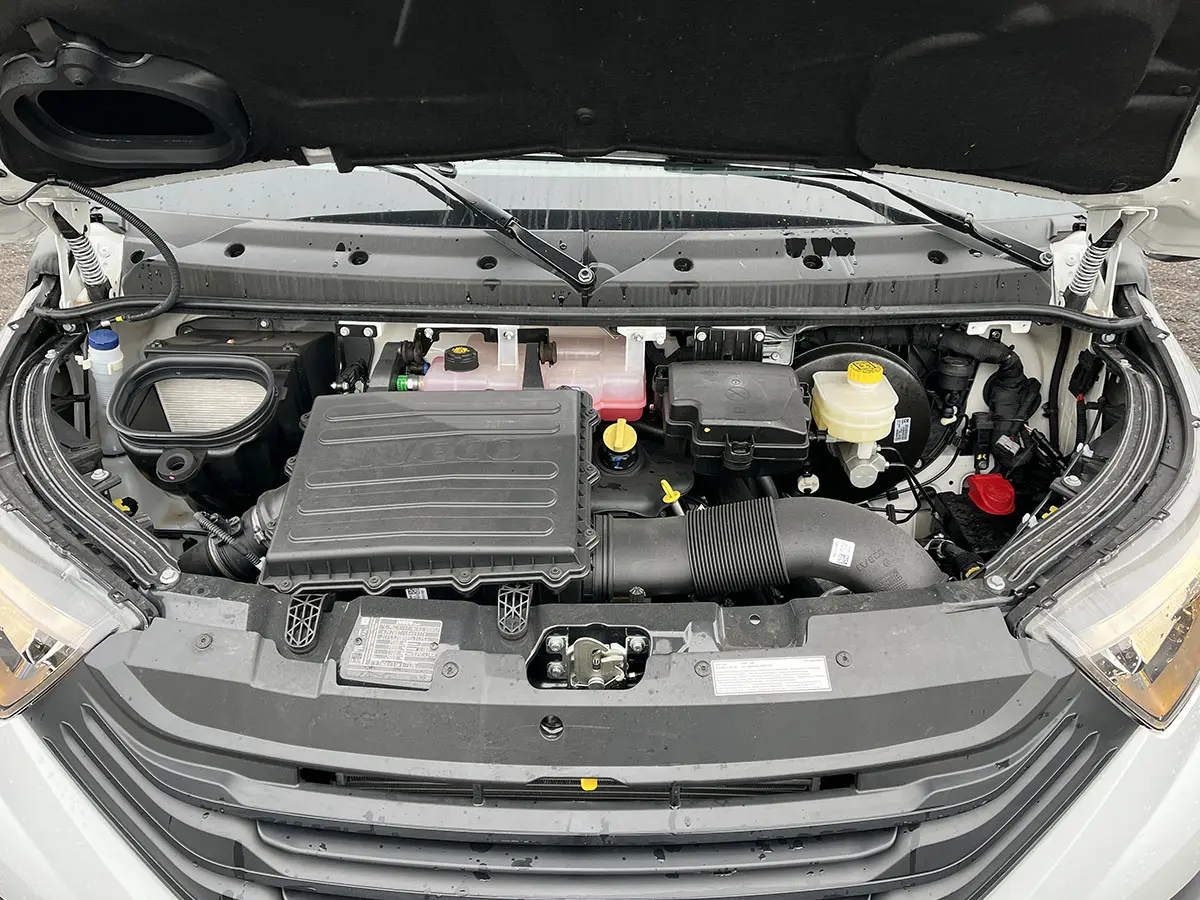 Iveco Daily 35C16D-4100 4x2 Chassis Cabin 12