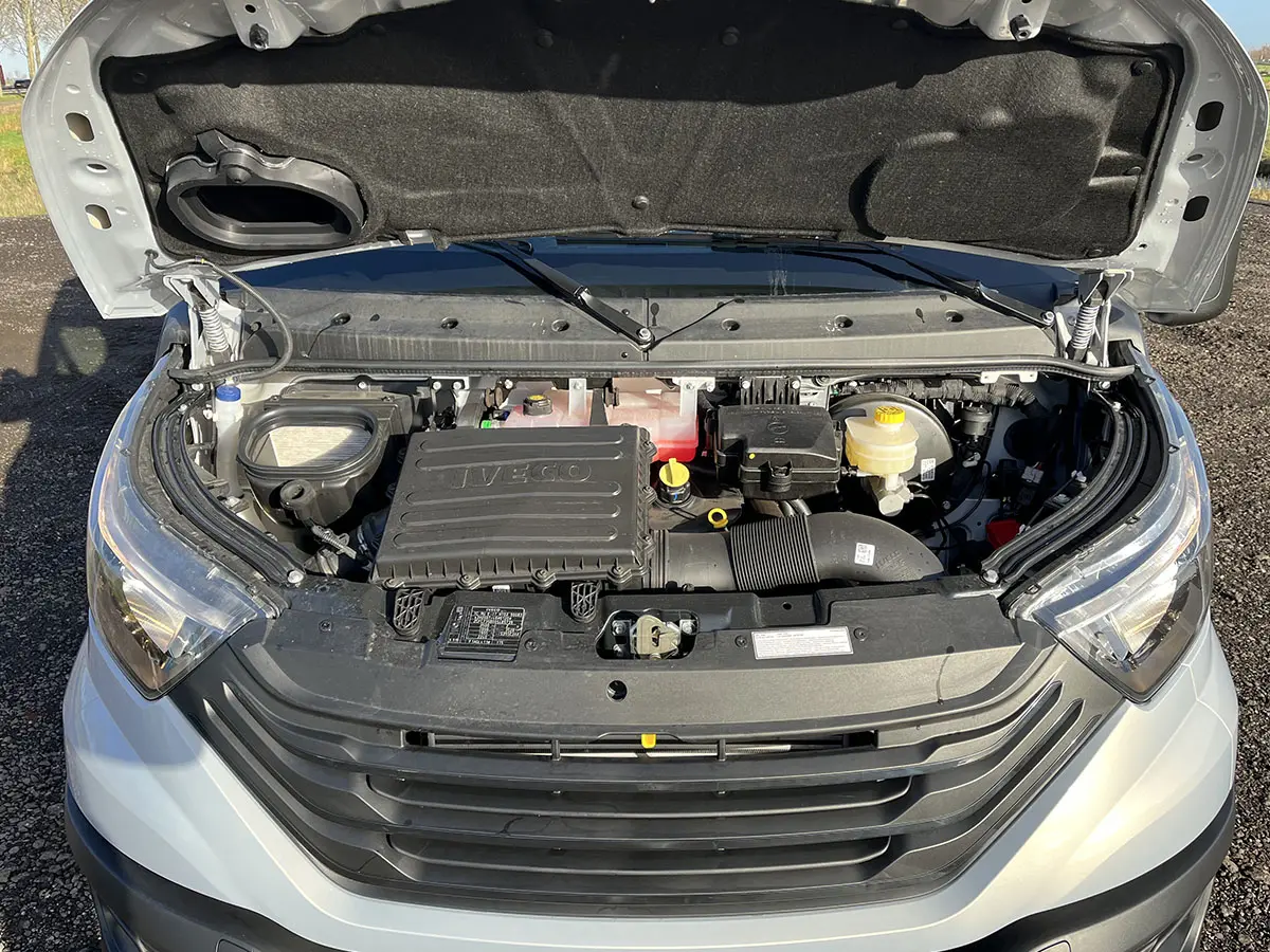 Iveco Daily 35S16V 4x2 Closed Van 14