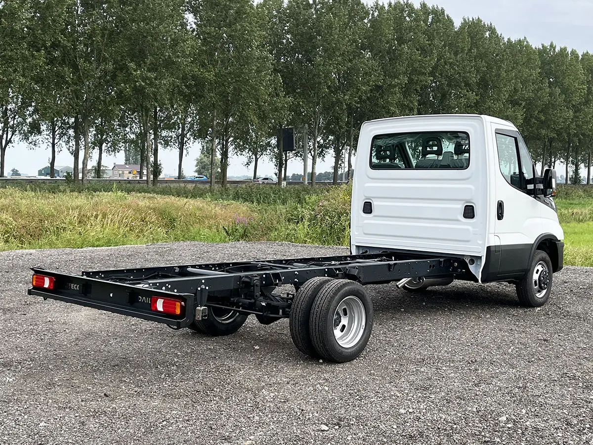 Iveco Daily 50C15-3750 4x2 Chassis Cabin 6