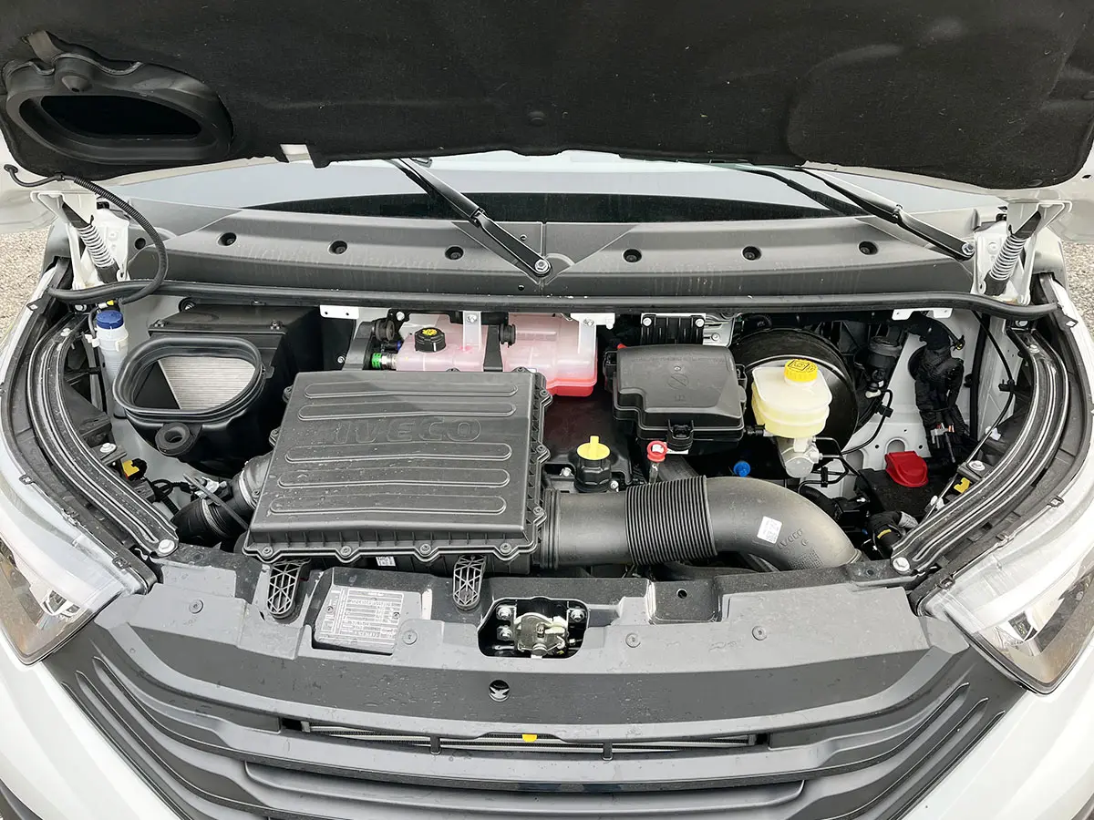 Iveco Daily 50C15-3750 4x2 Chassis Cabin 10