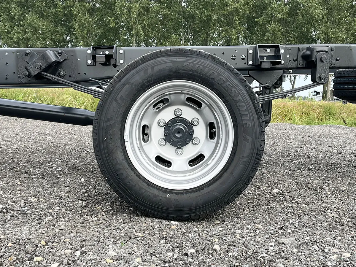 Iveco Daily 50C15-3750 4x2 Chassis Cabin 11