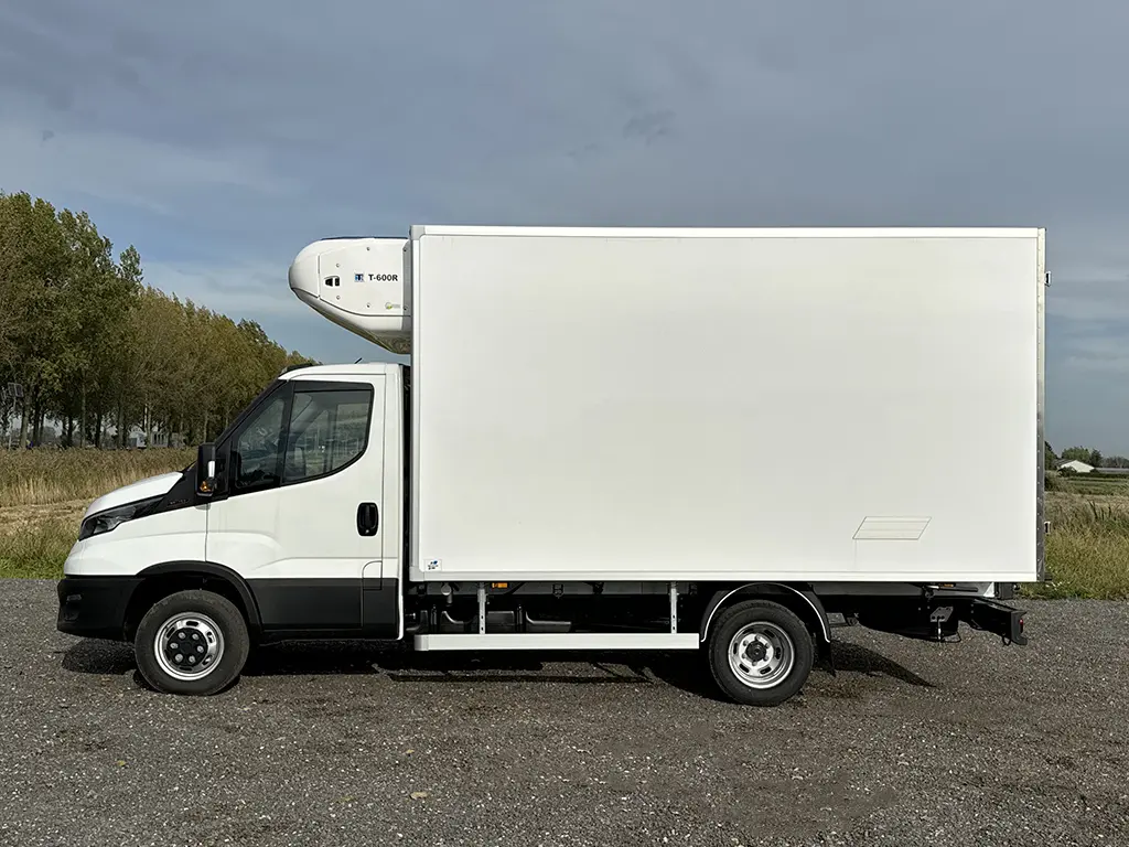 Iveco Daily 50C15 Refrigerated Truck 4x2 2