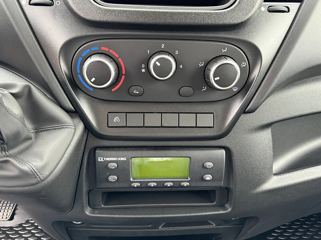 Iveco Daily 50C15 4x2 Refrigerated Truck 10