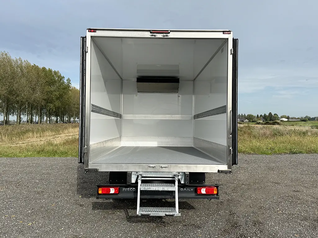 Iveco Daily 50C15 Refrigerated Truck 4x2 11