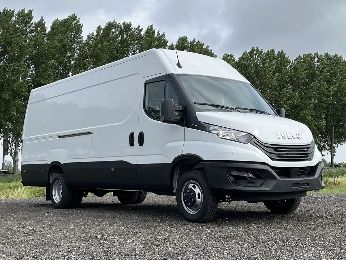 Iveco Daily 50C15V 4x2 Closed Van 4