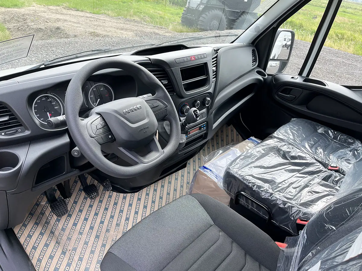 Iveco Daily 50C15V Fourgon 4x2 8