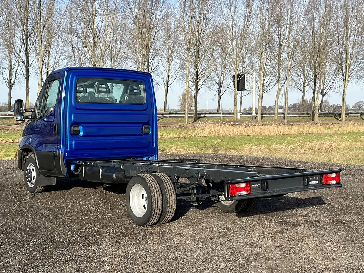 Iveco Daily 50C17A8-3750 4x2 Chassis Cabin 3