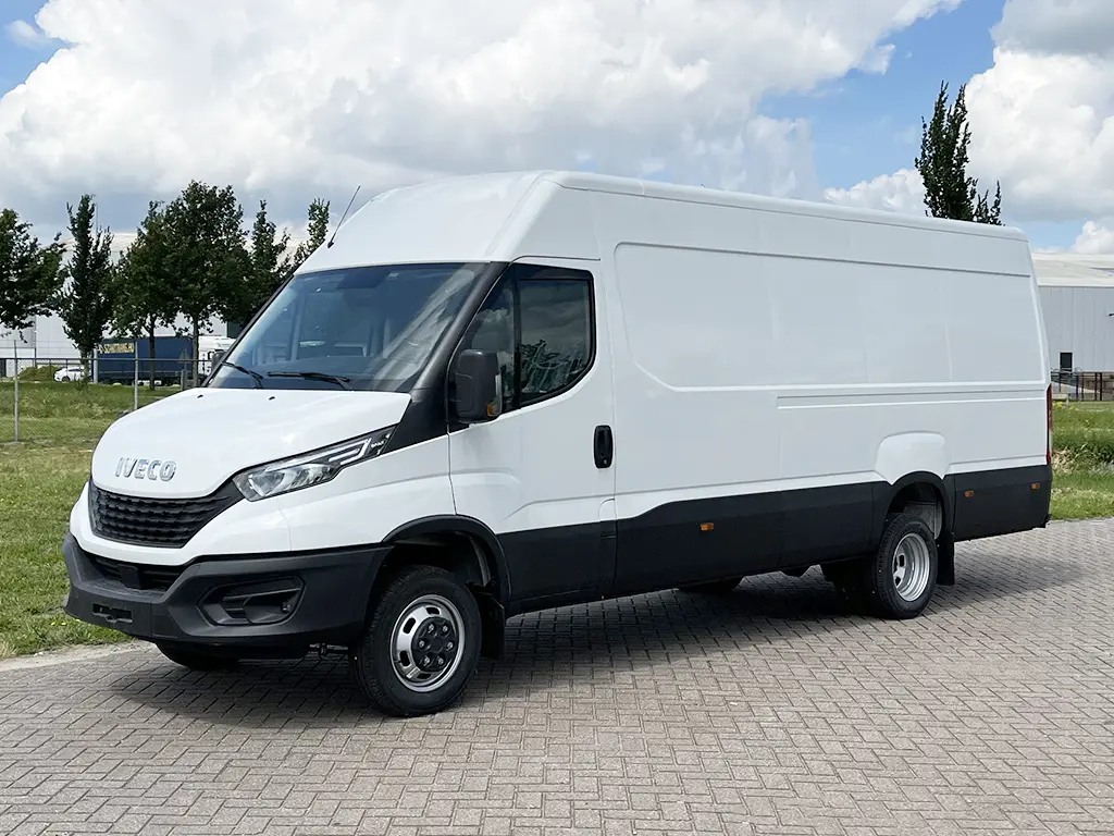 Iveco Daily 50C18HV 4x2 Closed Van 1