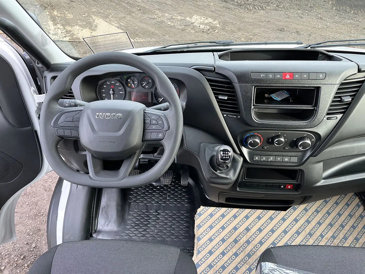 Iveco Daily 55S15WX-4175 4x4 Chassis Cabin 9